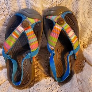 Keen Sandals for Girls